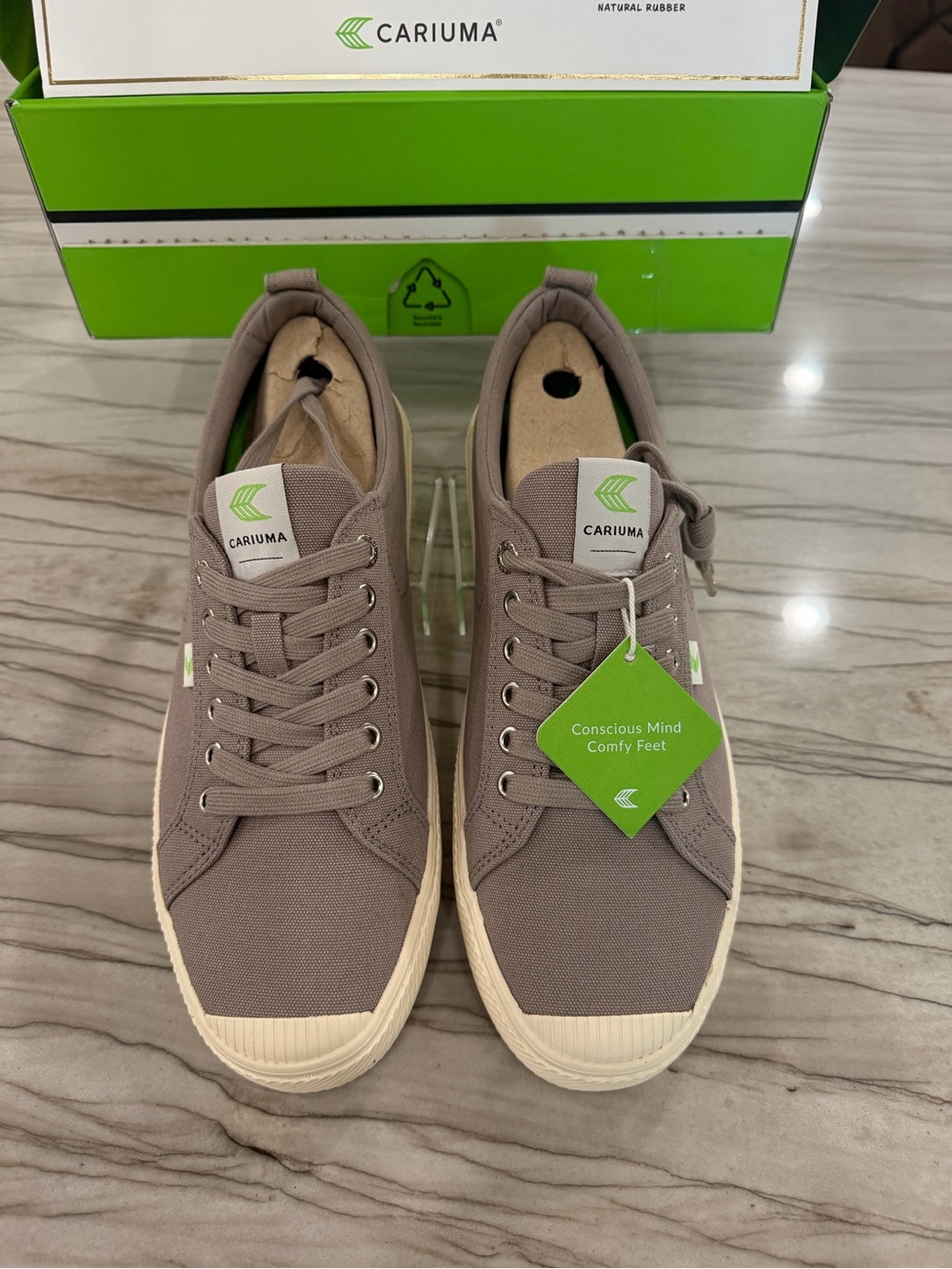 Cariuma Men’s Taupe Canvas Low-Top Sneakers with Cream Sole